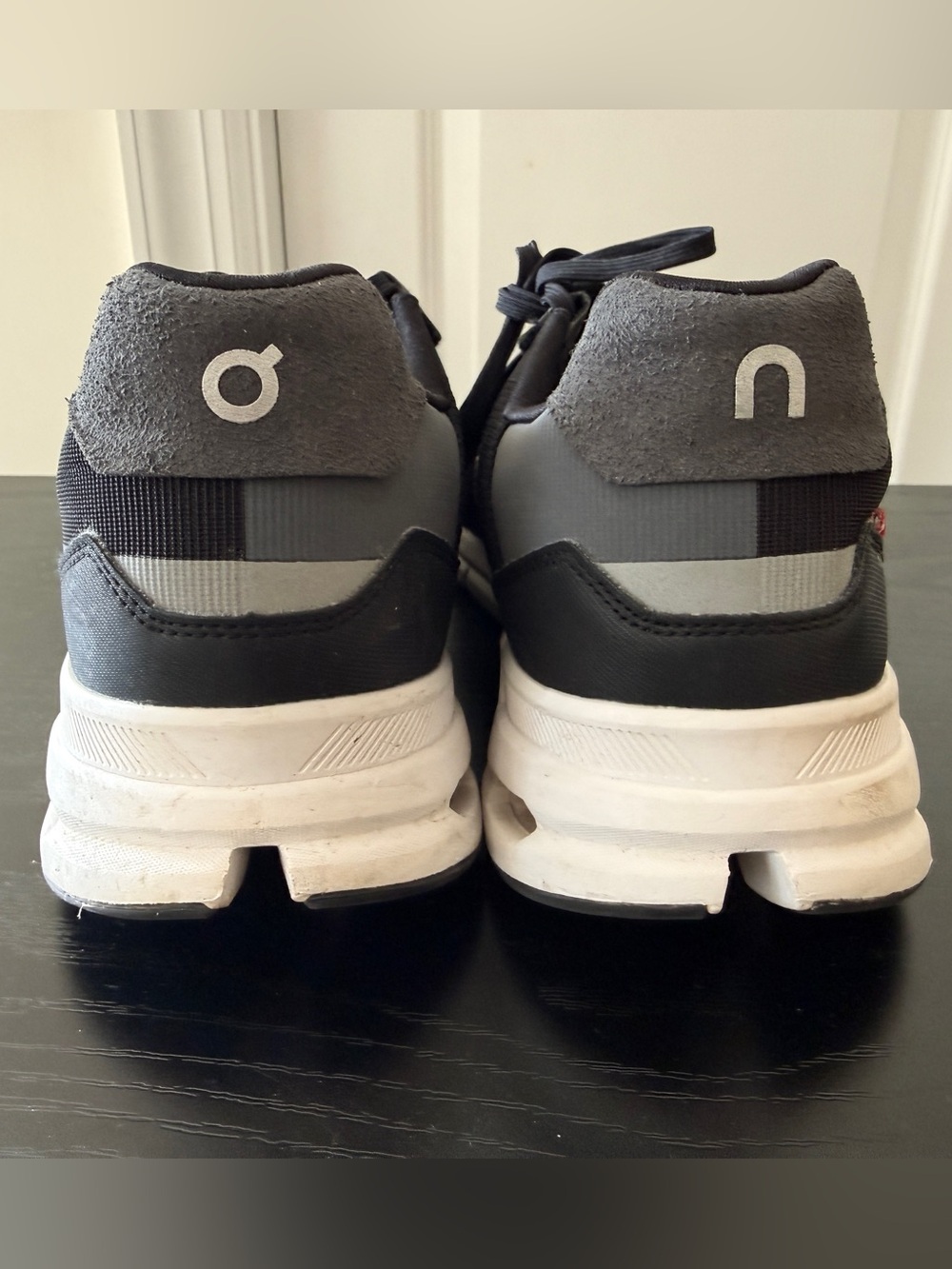 On Running Men's Black and Gray Cloudtec Running Shoes - Picture 5 of 8